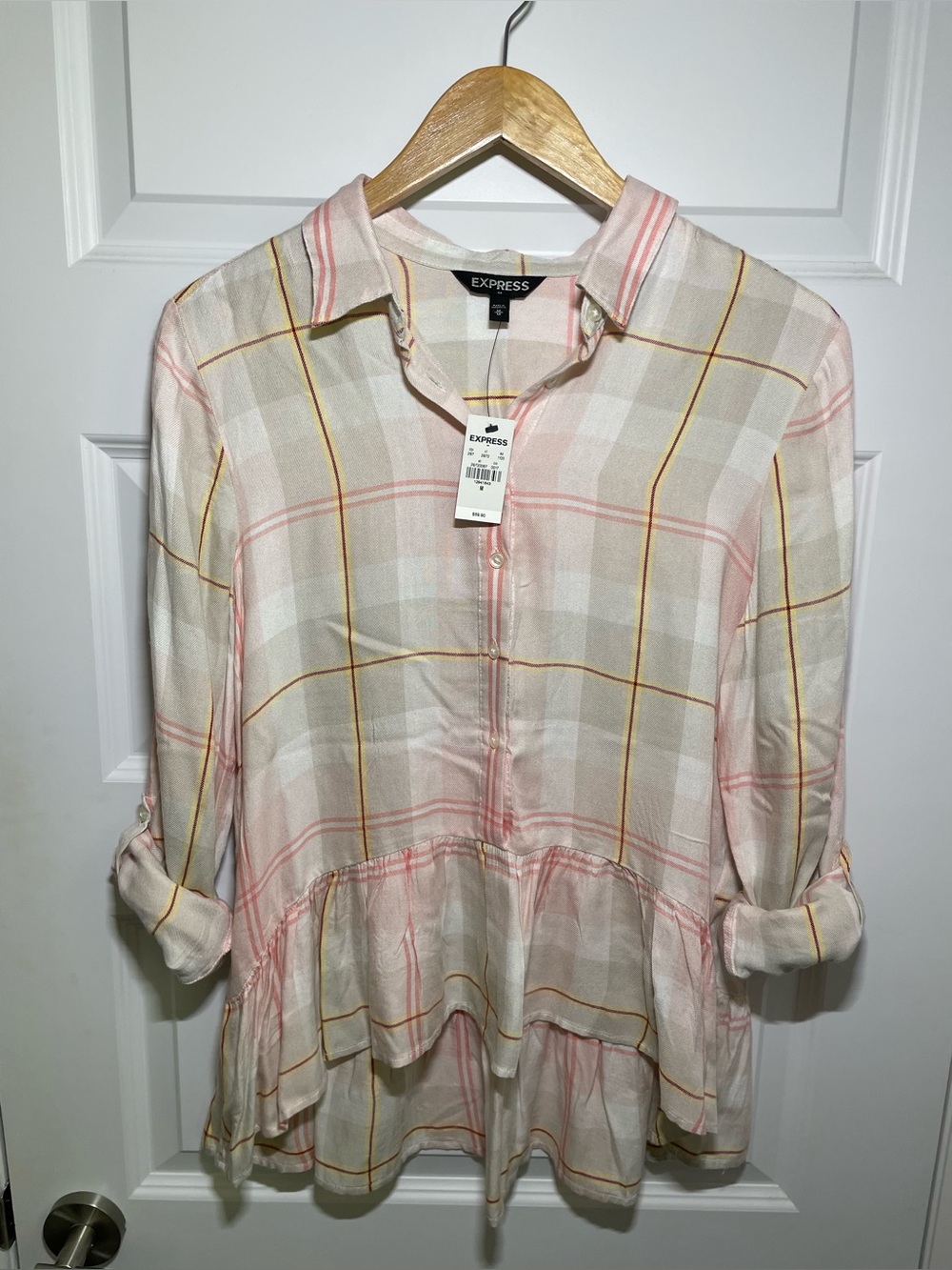 NWT Express Womens M High Low Plaid Shirt Button-Up Pullover Blouse Top Pink Tan